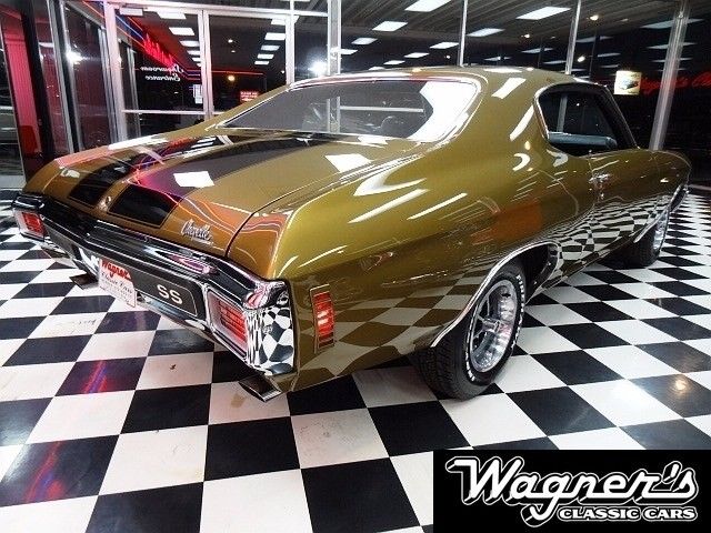 1970 Gold Chevrolet Chevelle Coupe