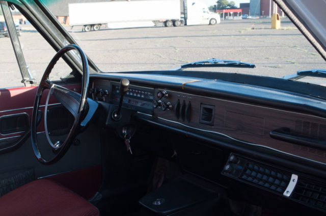 1970 Gray Volvo 164 Sedan