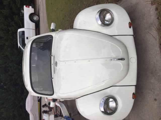 1970 White Volkswagen Beetle - Classic Coupe