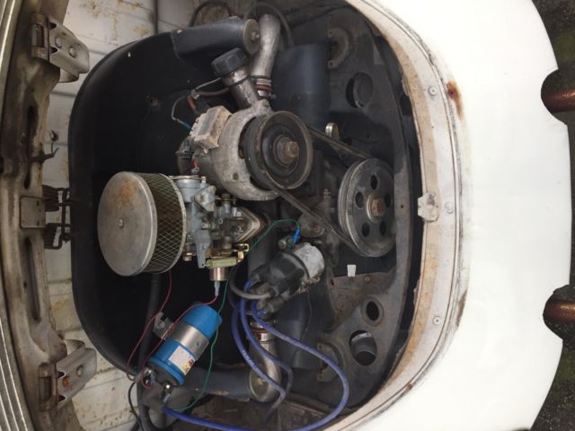 1970 White Volkswagen Beetle - Classic Coupe