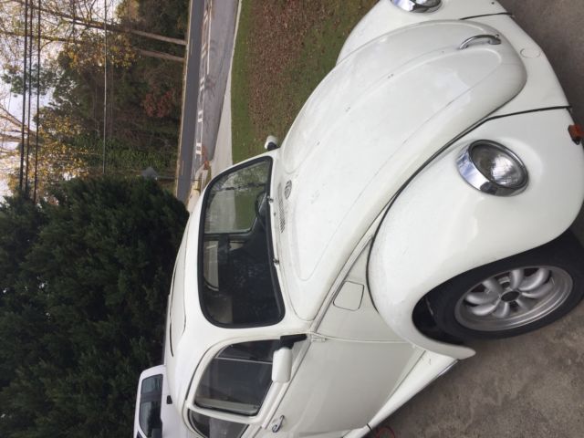1970 White Volkswagen Beetle - Classic Coupe