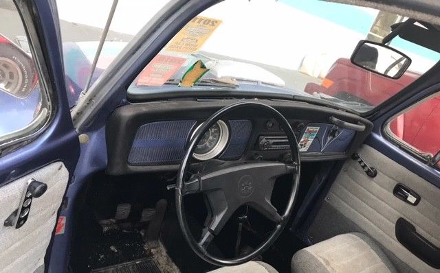 1970 two tone Volkswagen Beetle - Classic Coupe