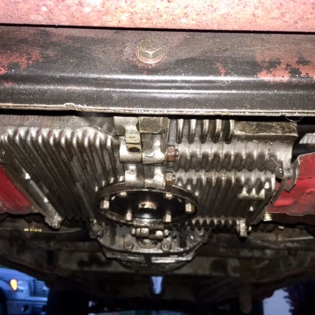 1970 Red Volkswagen Bus/Vanagon Van Camper