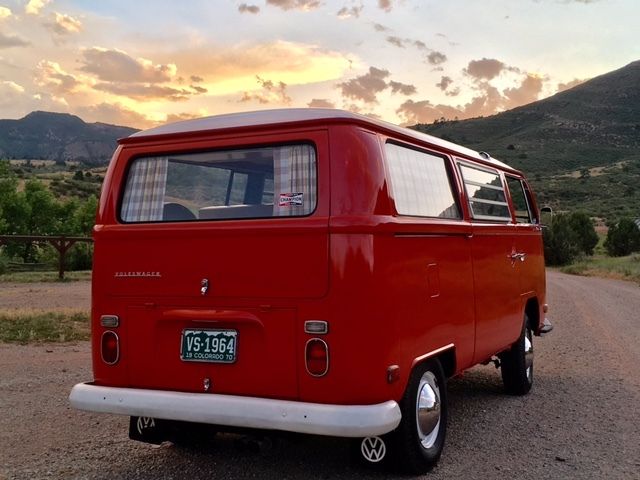1970 Red Volkswagen Bus/Vanagon Van Camper