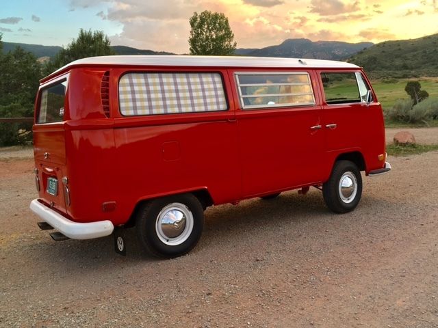1970 Red Volkswagen Bus/Vanagon Van Camper