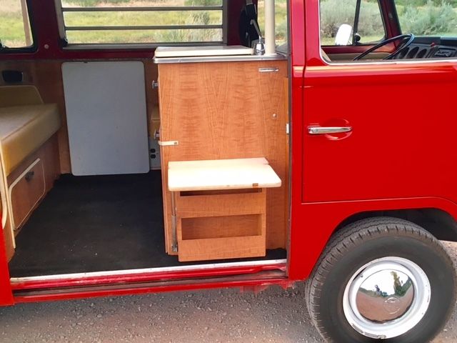1970 Red Volkswagen Bus/Vanagon Van Camper