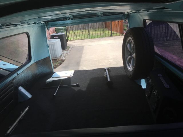 1970 Blue Volkswagen Bus/Vanagon Standard Passenger Van