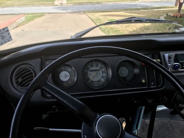 1970 Blue Volkswagen Bus/Vanagon Standard Passenger Van