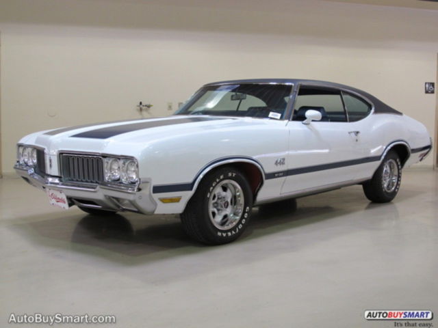 1970 White Oldsmobile Cutlass