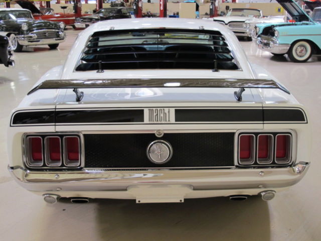 1970 White Ford Mustang