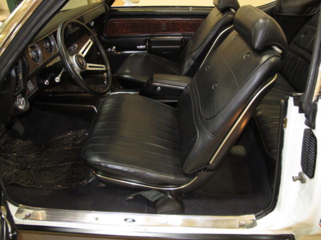 1970 White Oldsmobile Cutlass