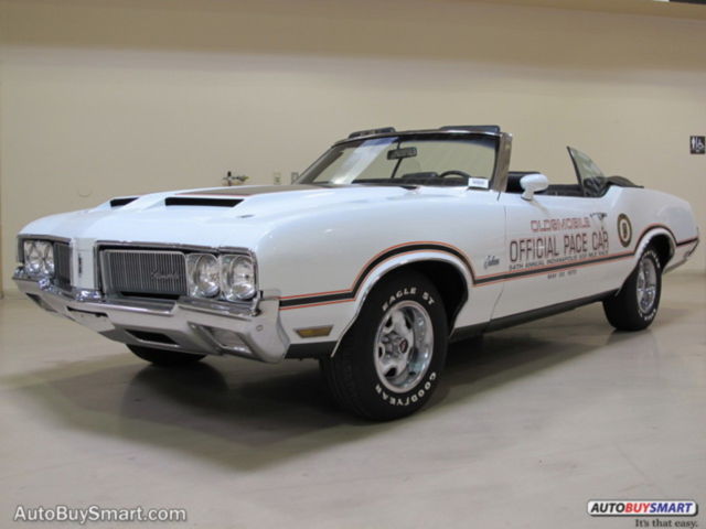 1970 White Oldsmobile Cutlass
