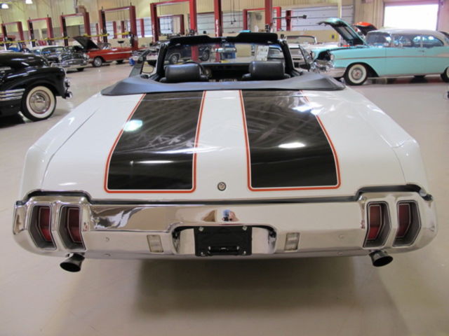 1970 White Oldsmobile Cutlass