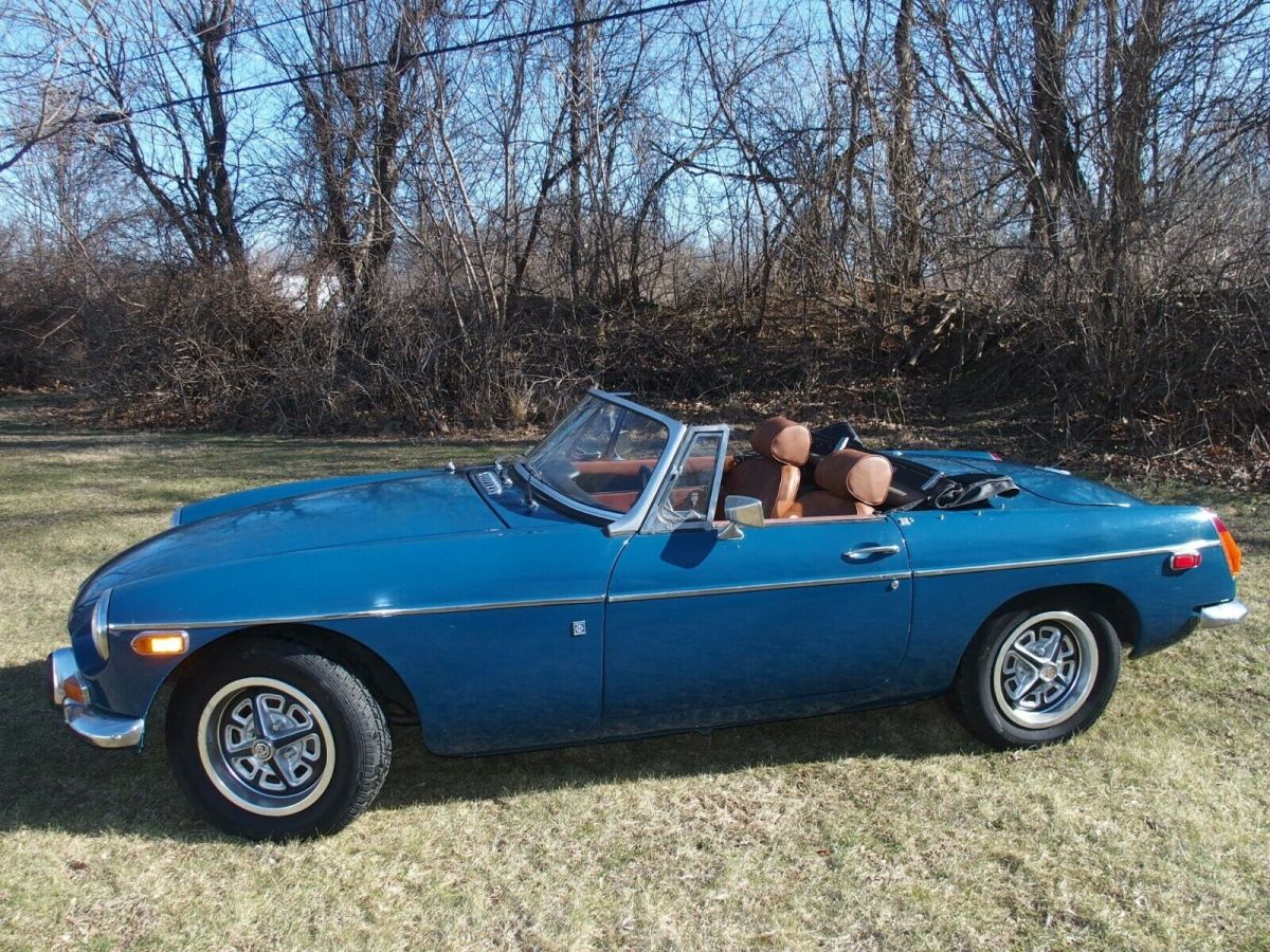 1970 Blue MG MGB Convertible