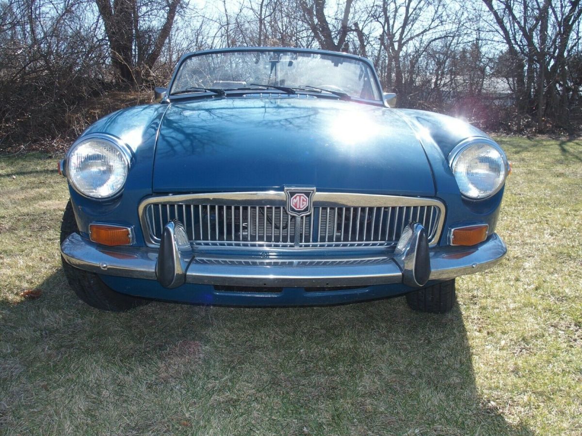 1970 Blue MG MGB Convertible