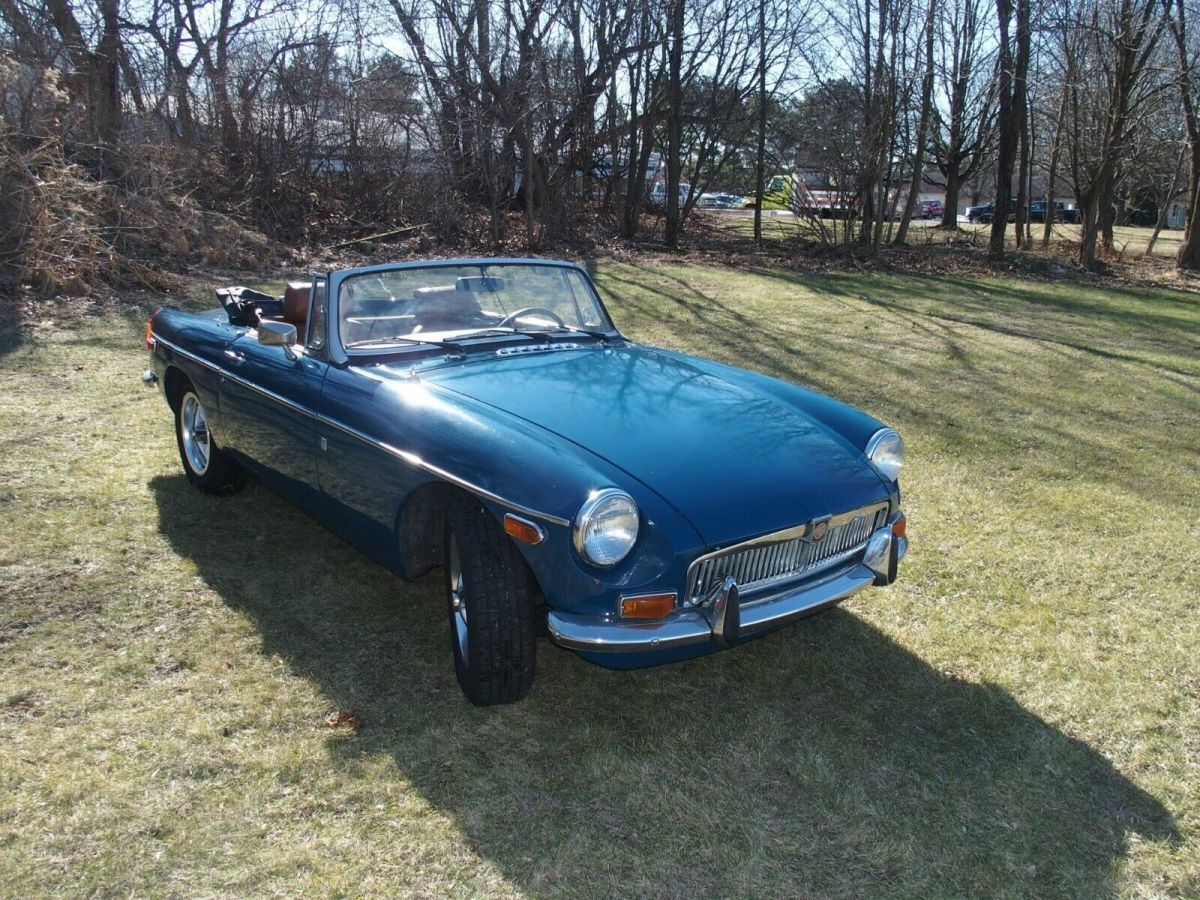 1970 Blue MG MGB Convertible