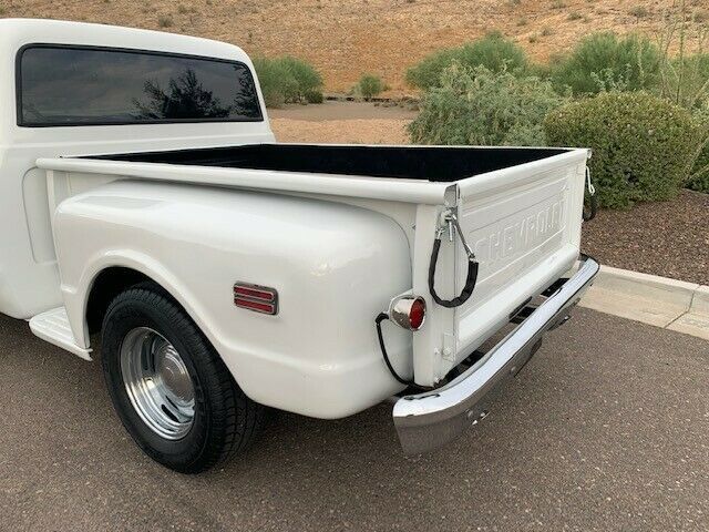 1970 White Chevrolet C-10
