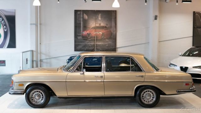 1971 Tan Mercedes-Benz 300-Series Sedan