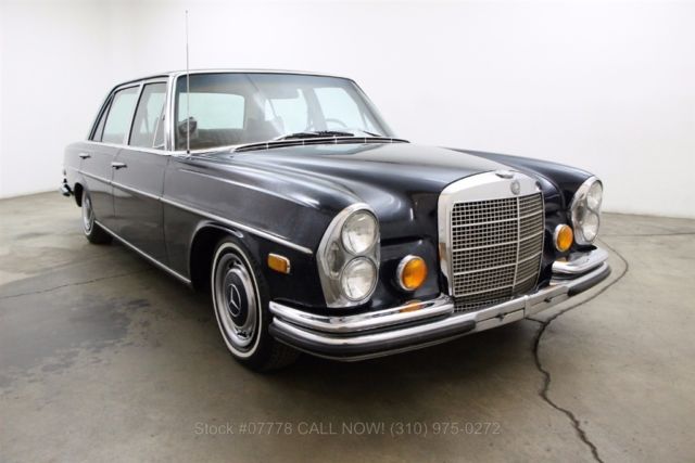 1971 Blue Mercedes-Benz 300-Series