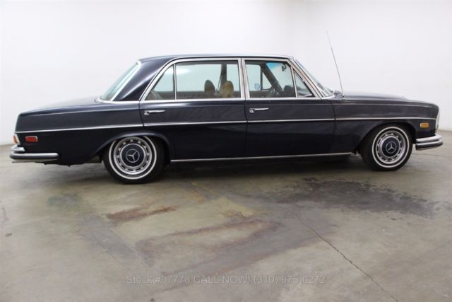 1971 Blue Mercedes-Benz 300-Series