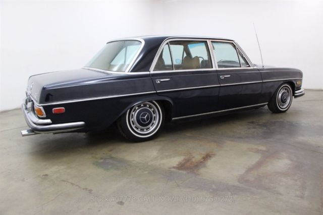 1971 Blue Mercedes-Benz 300-Series
