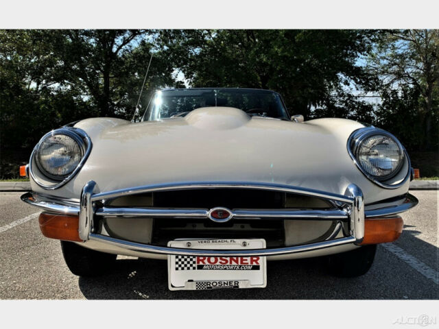 1971 White Jaguar E-Type
