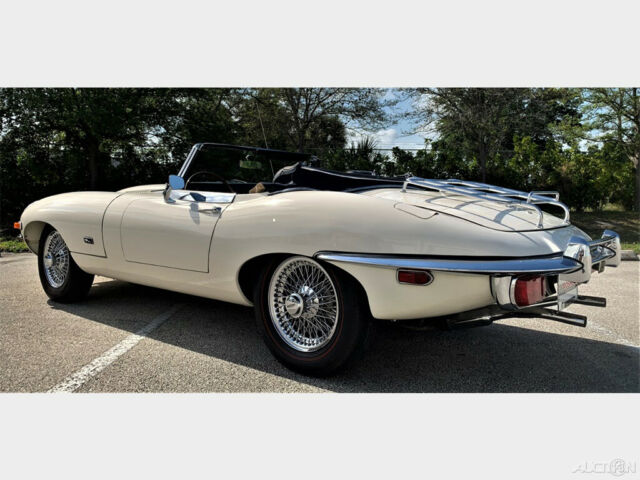1971 White Jaguar E-Type