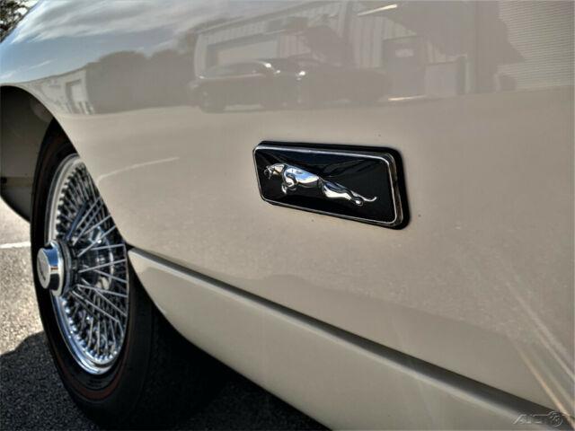 1971 White Jaguar E-Type