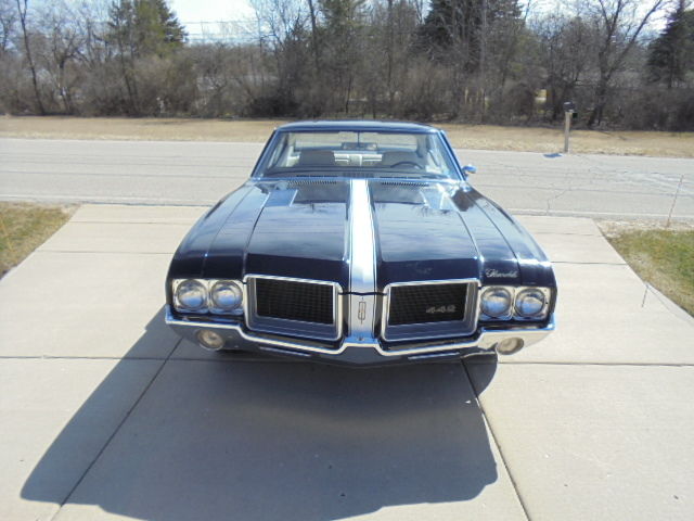1971 black Oldsmobile 442 Coupe