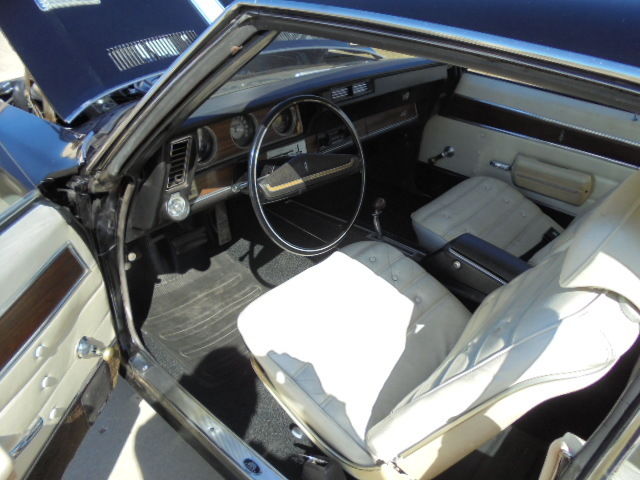 1971 black Oldsmobile 442 Coupe