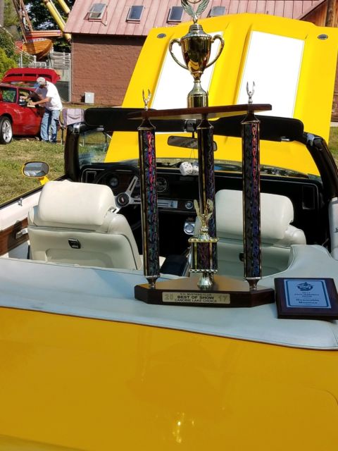 1971 Yellow Oldsmobile 442 Convertible