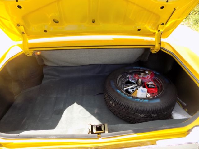 1971 Yellow Oldsmobile 442 Convertible