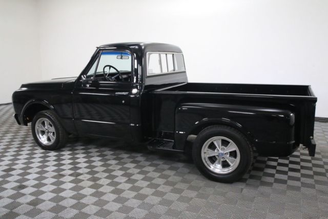 1971 Black Chevrolet C10