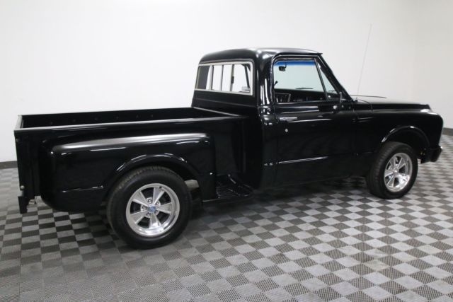 1971 Black Chevrolet C10