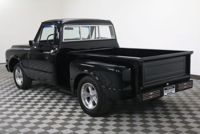 1971 Black Chevrolet C10