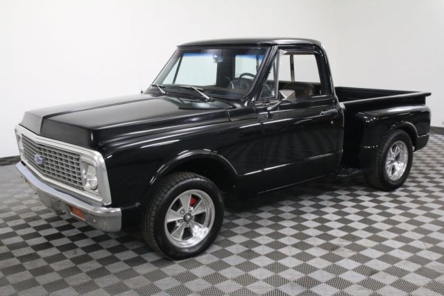 1971 Black Chevrolet C10