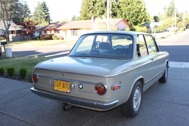 1971 Nevada Green BMW 2002