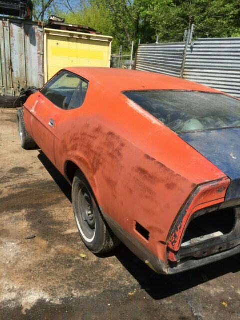 1971 Red Ford Mustang Coupe