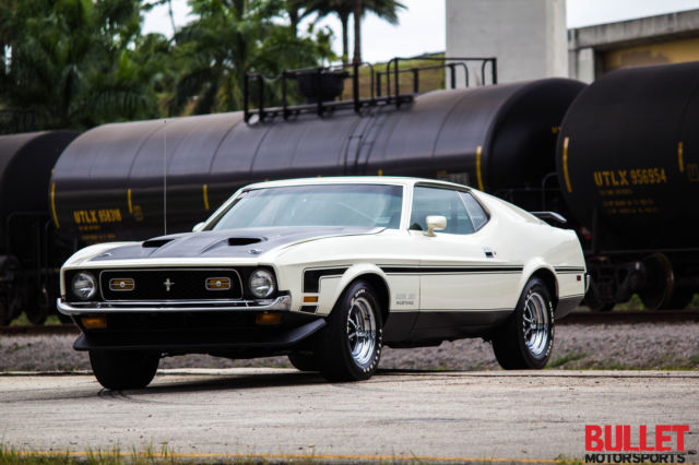 1971 white Ford Mustang coupe