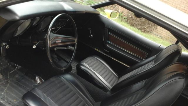 1971 Yellow Ford Mustang Fastback