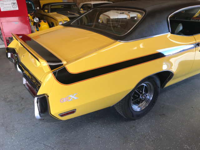 1971 Yellow Buick GS --