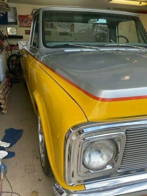 1971 Yellow Chevrolet C-10 Standard Cab Pickup