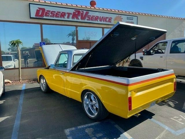 1971 Yellow Chevrolet C-10 Standard Cab Pickup
