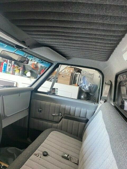 1971 Yellow Chevrolet C-10 Standard Cab Pickup