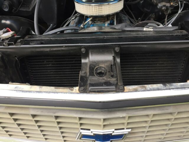 1971 2 Tone Blue & White Chevrolet C-10