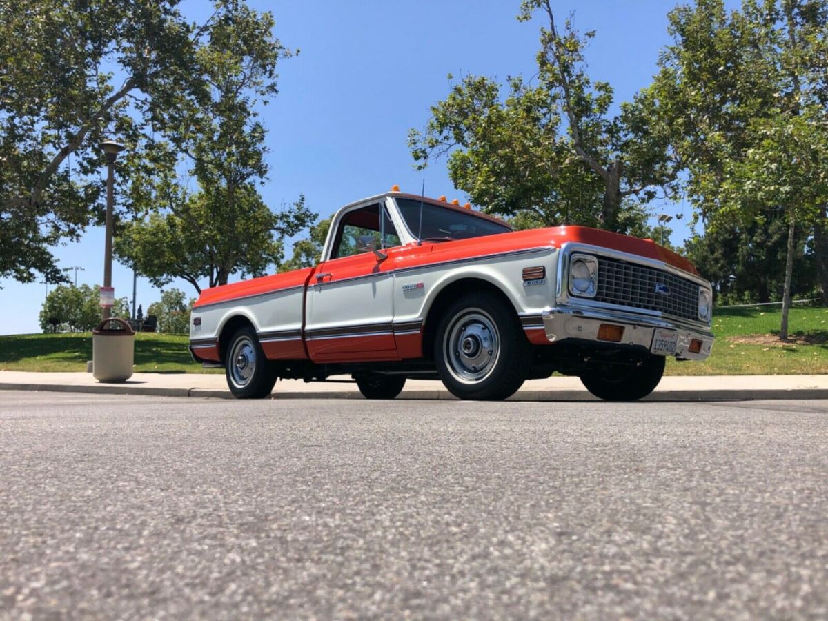 1971 Orange/White 2 Tone Chevrolet C-10 Standard Cab Pickup