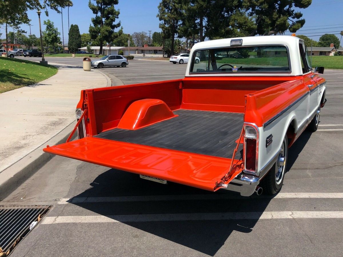 1971 Orange/White 2 Tone Chevrolet C-10 Standard Cab Pickup