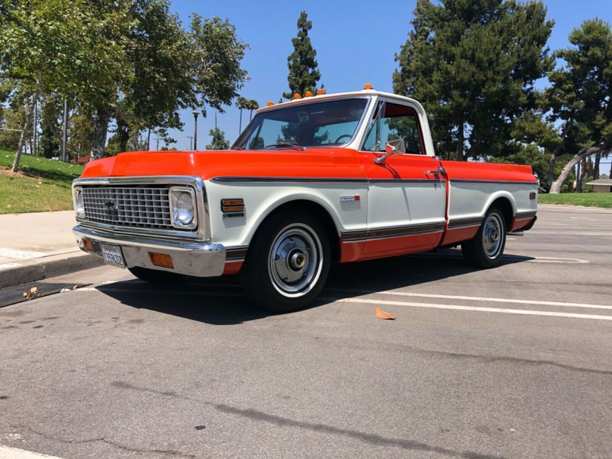 1971 Orange/White 2 Tone Chevrolet C-10 Standard Cab Pickup