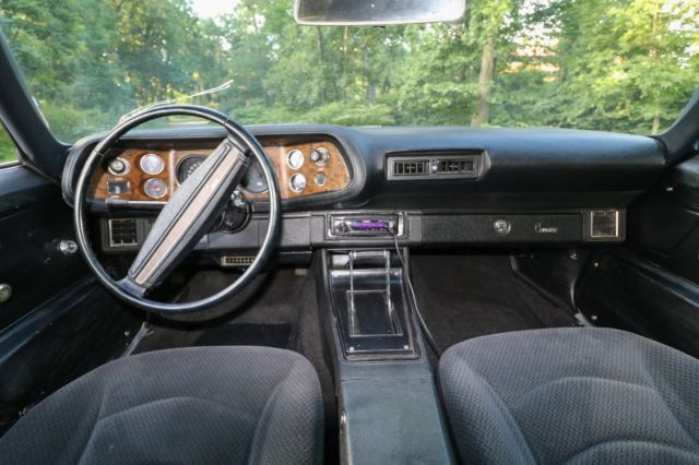 1971 White Chevrolet Camaro Coupe