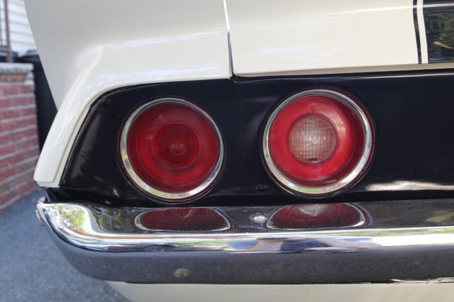 1971 White Chevrolet Camaro Coupe